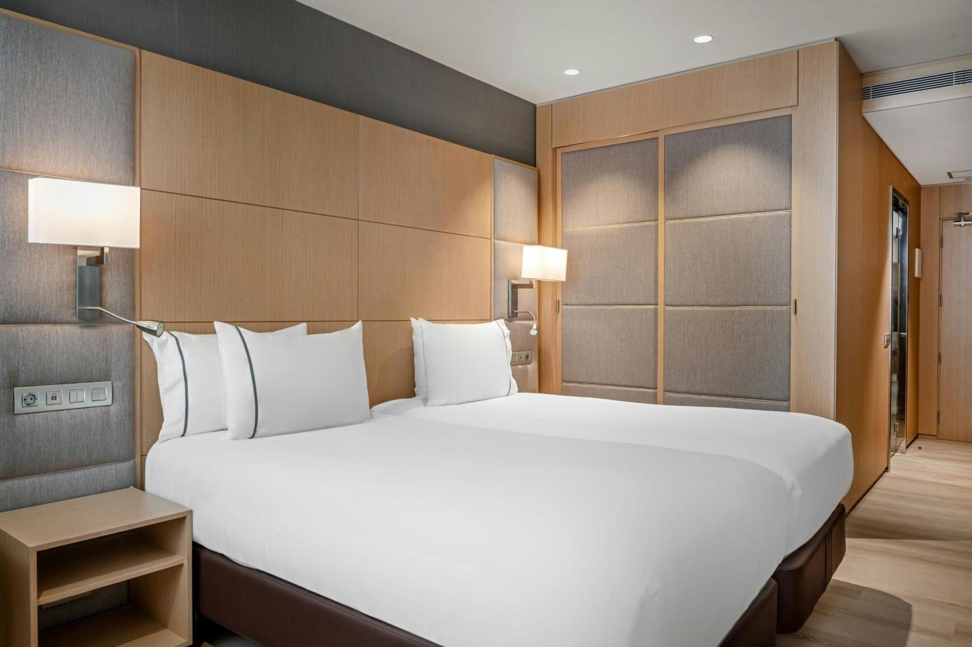 Ac Hotel Victoria Suites By Marriott Barcelona Exterior foto